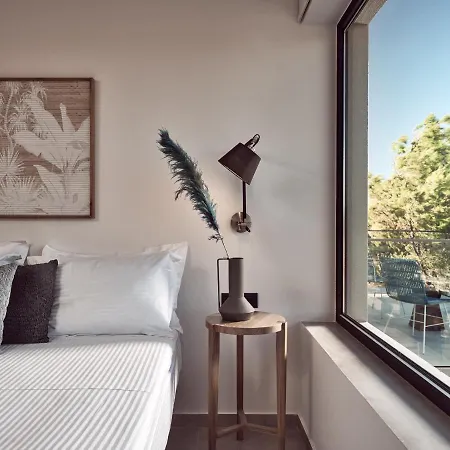 Uparati - Hilltop Sea View Retreat By The