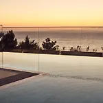 Villa Uparati - Hilltop Sea View Retreat By The *