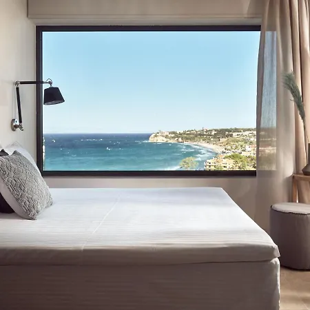 Uparati - Hilltop Sea View Retreat By The *
